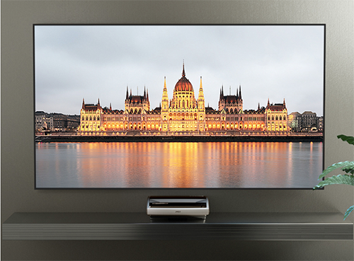 堅果U1 4K激光<a href=http://www.czrsq.cn/zixun/dianshi/ target=_blank class=infotextkey>電視</a>