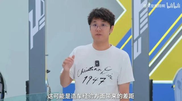 網紅用小米SU7對撞極氪007,小米汽車回應